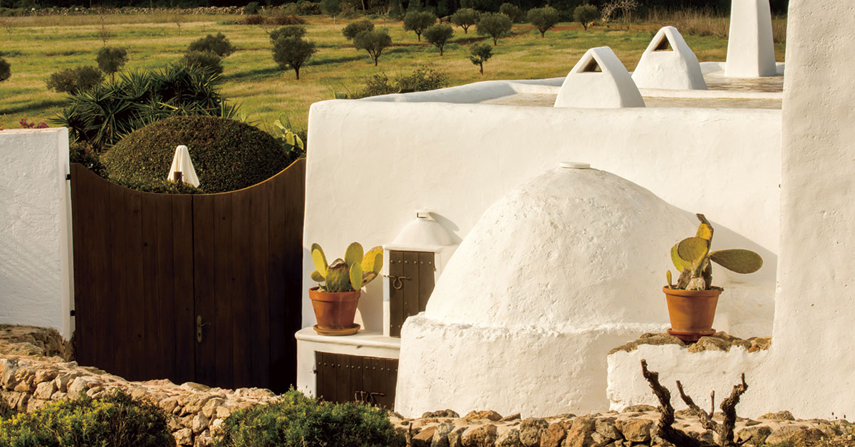 Arte y arquitectura en Ibiza: espacios que inspiran en la isla blanca