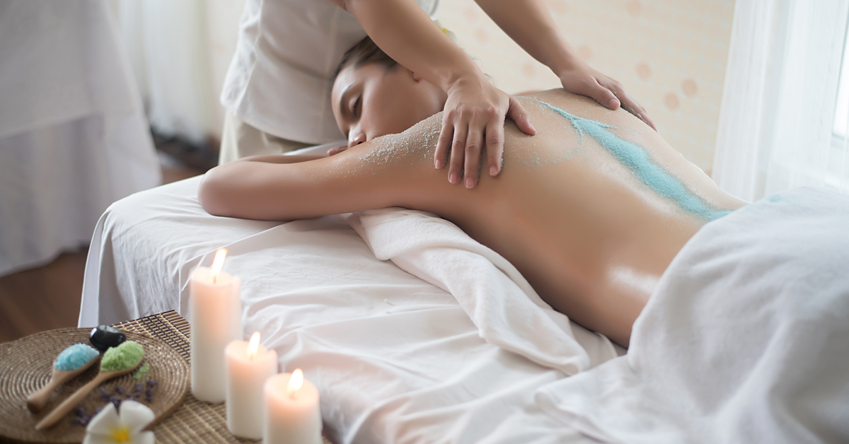 masaje de espalda en spa ibiza