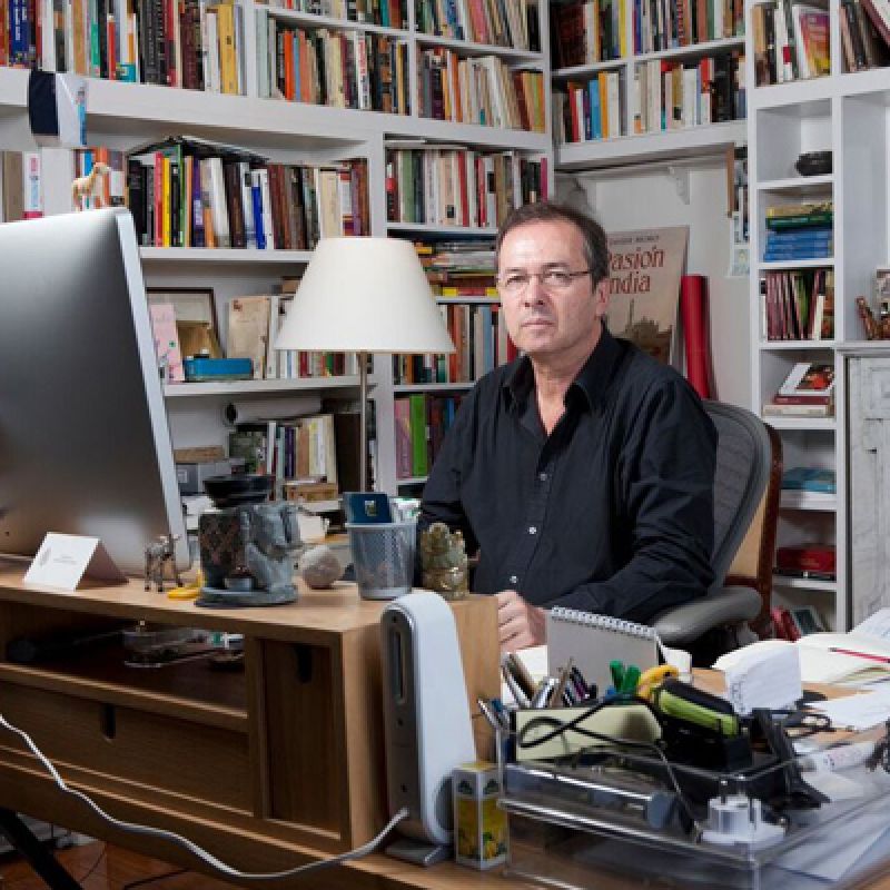 JAVIER MORO
