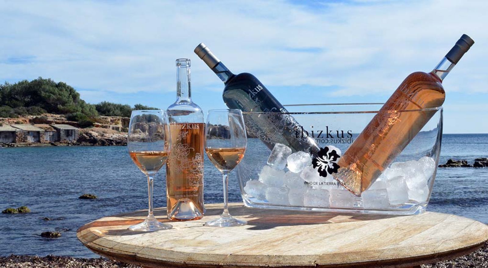 El lujo de saborear un buen vino en Ibiza